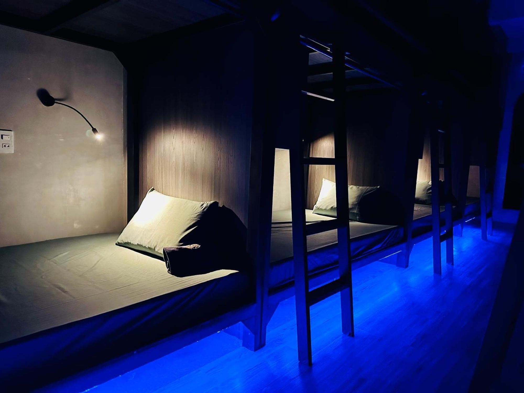 Capsule hotel T Zone - Quiet Place, Near China Town,ho Thi Ky Street Food,cafe,beer Ho Chi Minh City